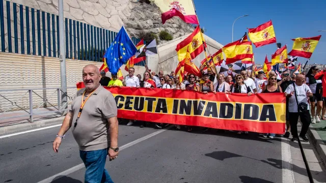 Habitantes de Ceuta voltam a exigir soluções devido à crise de migrantes