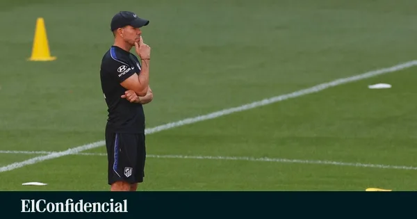 Decir adiós al ruido y proteger a Julián: Simeone comienza su decimosexta temporada rojiblanca