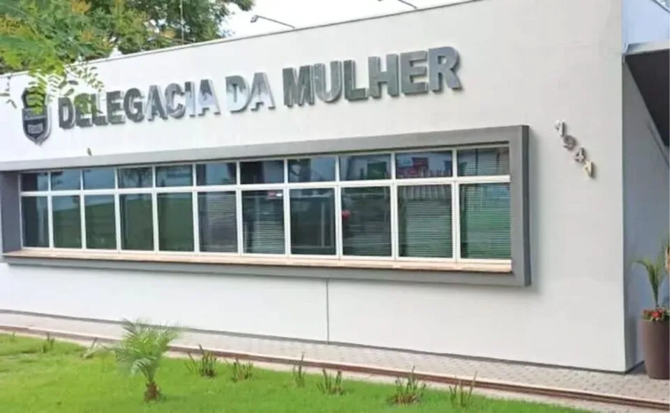 Alergia ao trabalho! Homem surta e agride esposa após ouvir conselho para “arrumar um serviço”