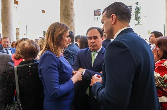 Encuesta Comunidad Valenciana: Pérez Llorca no logra el aprobado pese a ser el político más conocido