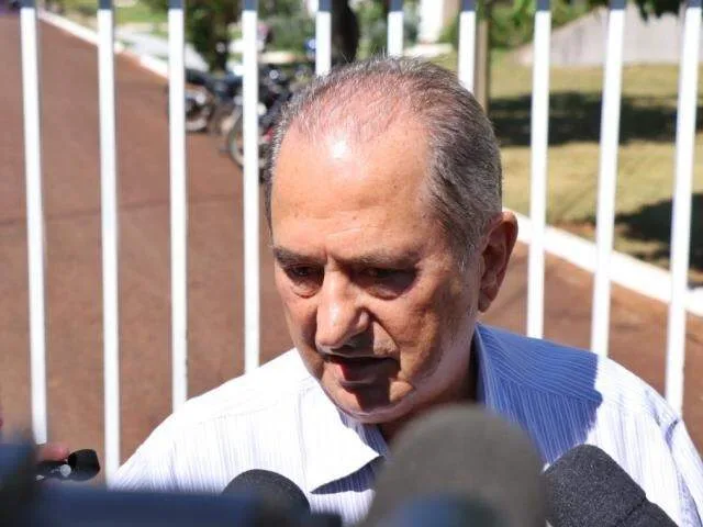 Polícia entrega inquérito acusando médico de feminicídio e outros 4 crimes