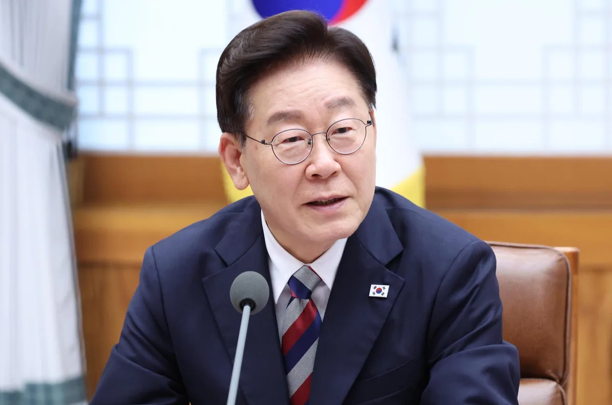 李 긍정-부정평가 45% 동률…與 새대표 선출에도 41%로 변화없어