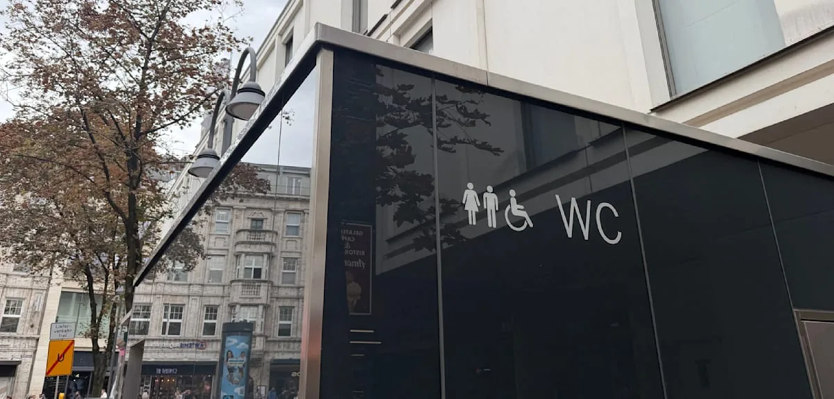Wachpersonal für Kölner Toilette kostet Steuerzahler mehr als 330.000 Euro
