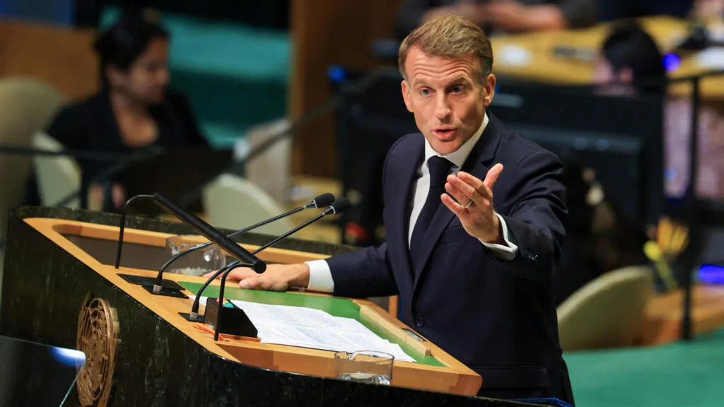 Na ONU, Macron critica operações em Gaza e na Cisjordânia; Israel denuncia 'absurdo grotesco'