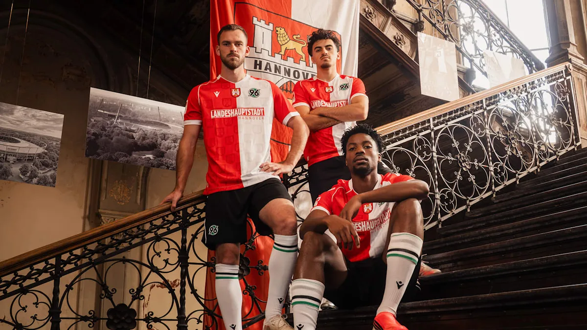 Besonderes Rot! - Hannover mit Sondertrikot gegen Dresden