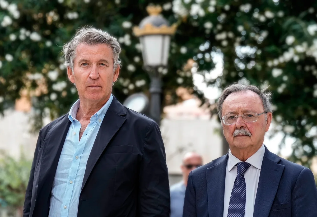 Feijóo proclama que no admitirá "chantajes" de Marruecos y asume siete compromisos con Ceuta: "Expulsar a todos los inmigrantes ilegales, y todos son todos, también los menores"