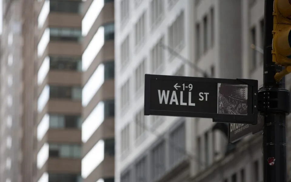 Wall Street abre sessão em queda