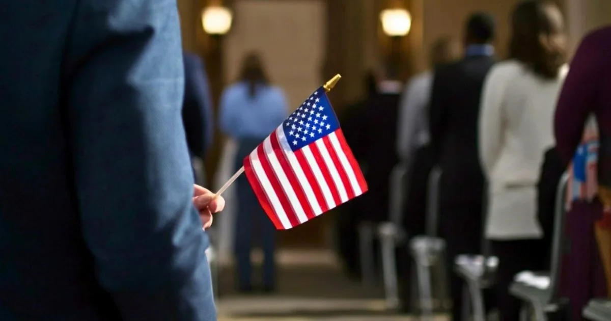 Oficial y confirmado | Los inmigrantes con DACA o green card en trámite que viajen con Advance Parole podrían quedar bloqueados 10 años para volver a Estados Unidos
