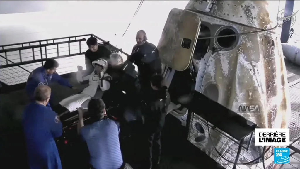 Derrière l'image : le retour d'un astronaute sur Terre, "ça n'a rien de romantique"