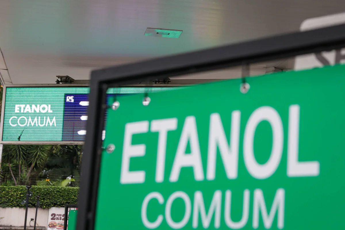 Chuvas atrasam moagem de cana e sustentam preços do etanol em SP, aponta Cepea