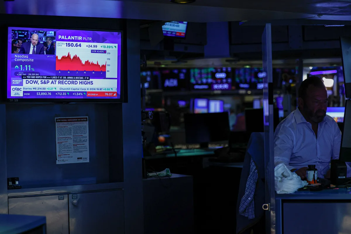 Wall Street terminó con pérdidas arrastrado por la inquietud en torno a la seguridad de la inteligencia artificial