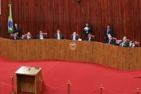 Deputados protocolam pedido de impeachment contra vice-governadora de PE