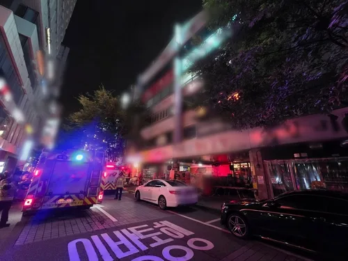 안양 호계동 5층 상가 건물서 새벽에 불…40여 명 대피