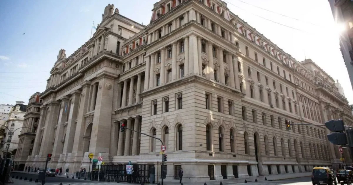 La Corte Suprema sesiona de urgencia por la Ley de Tierras: a qué hora será la reunión y qué está en juego