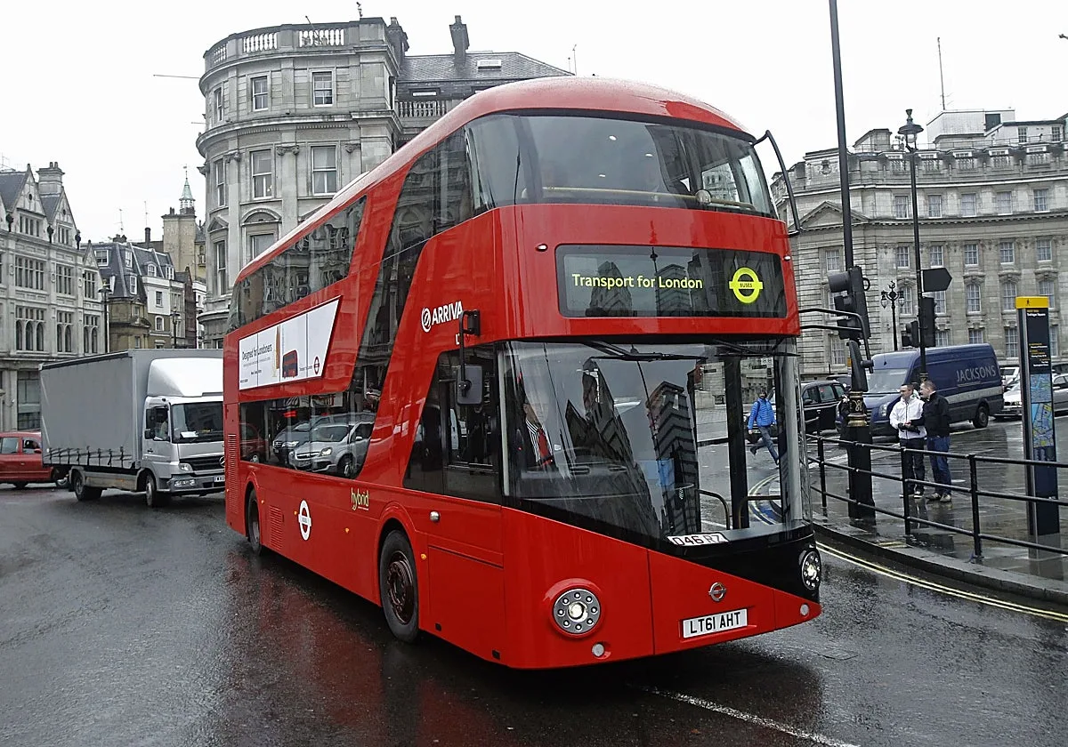 Más de 1.500 conductores de autobús van a la huelga en Londres por las condiciones de trabajo durante las olas de calor