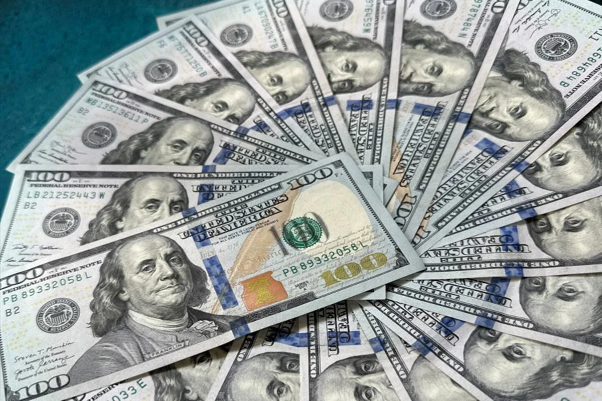 Dólar vai a R$ 5,23 com previsão de alta de juros nos EUA já em setembro