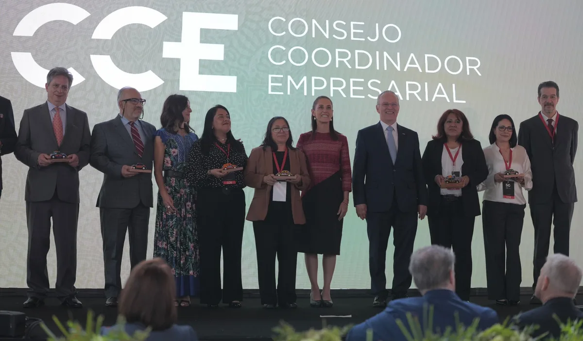 Diputados aprueban “reserva” surgida de acuerdo entre Sheinbaum y el CCE para ampliar regularización fiscal