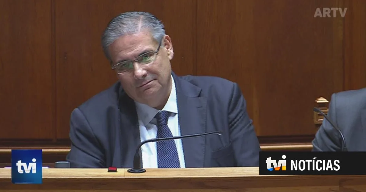 Carga policial no Porto e habitação marcaram debate no Parlamento