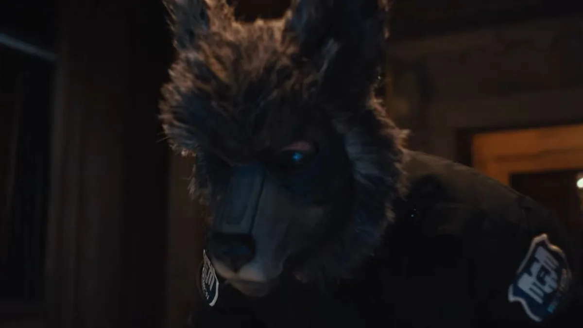 ‘Cómo robar un banco’ estrena tráiler con Nicholas Hoult y Zoë Kravitz