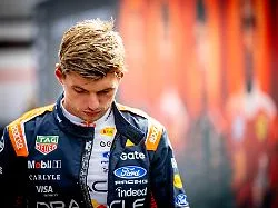 Aus in Runde 1: Verstappen zerlegt sein Auto bei heftigem Crash