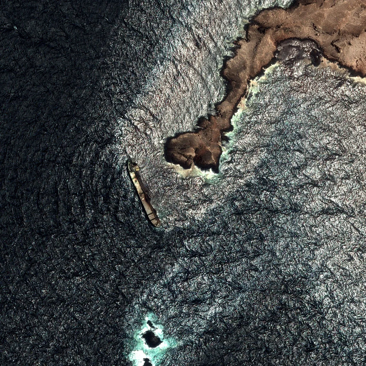 Spike in ‘Dark’ Oil Tankers in Gulf Raises Risk of Catastrophic Spills