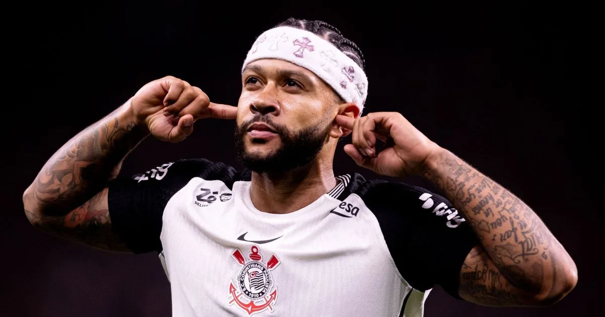 Ídolo do Corinthians comenta fim de era Memphis: “Não dá pra fazer loucura”