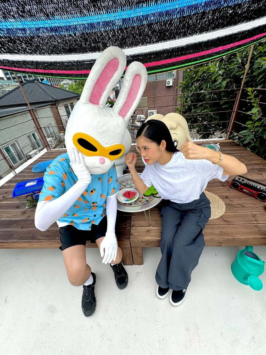 떡볶이 먹고 ‘밀정’ 미션까지…TV 속 세계가 현실이 됐다