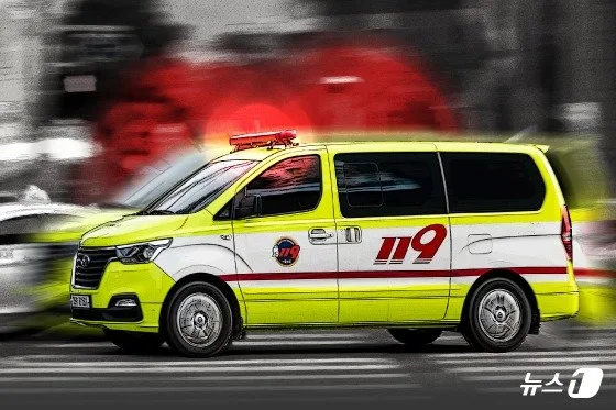 김제 서해안고속도로서 1톤 트럭이 SUV 추돌…3명 경상