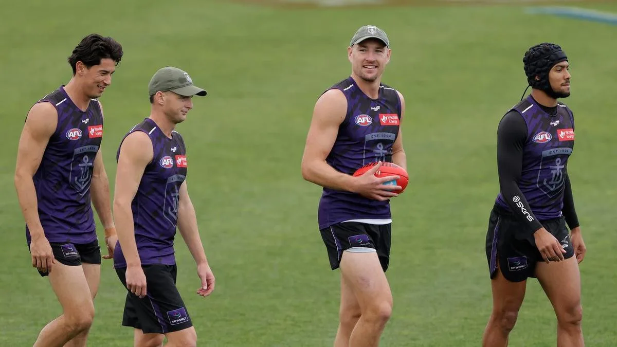 Does smiling Brennan Cox hint to a late Dockers switch?