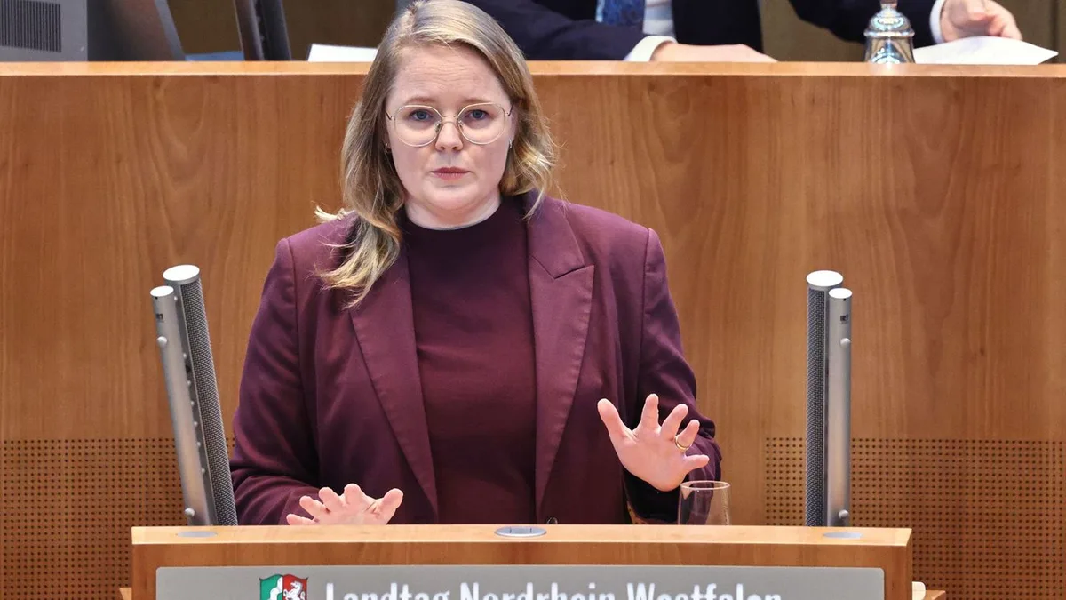 Rettungsdienste: Laumann stellt Ausbaupläne für Rettungswachen in NRW zurück
