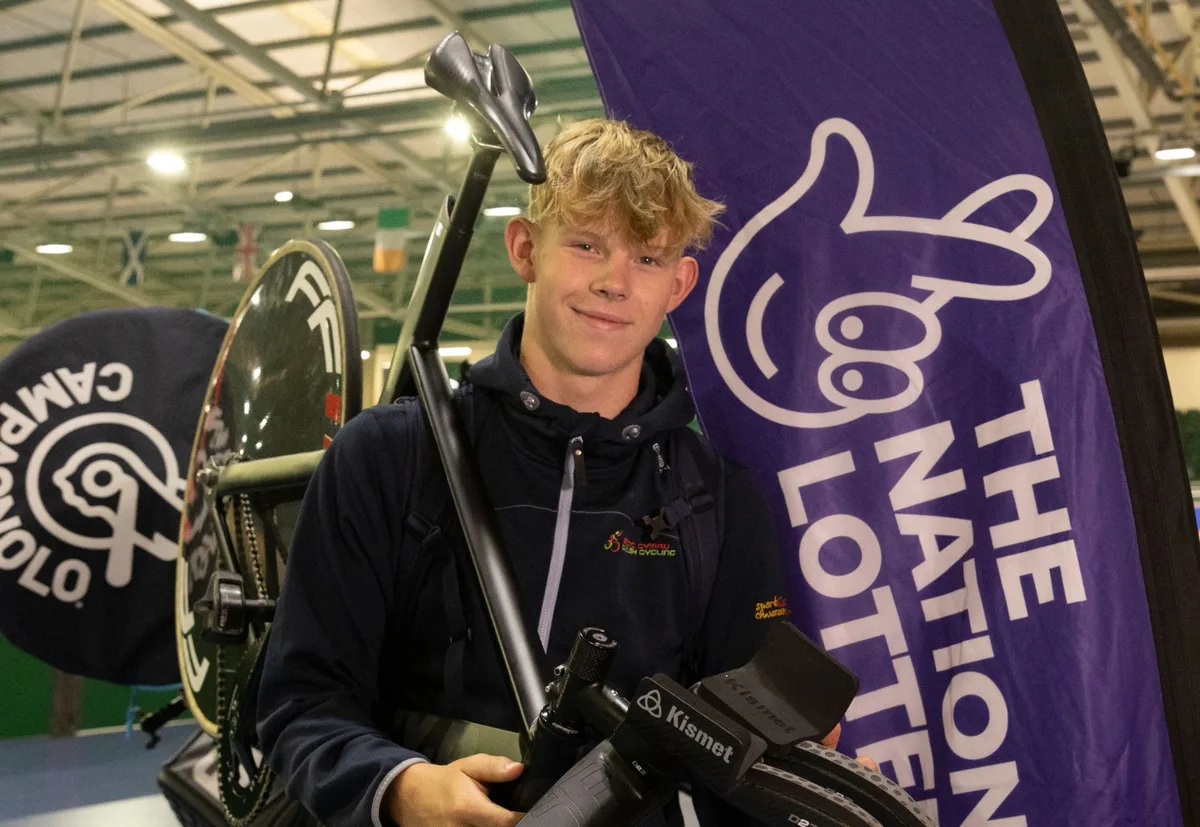 Britânico Finlay Tarling morre durante prova de ciclismo em Portugal