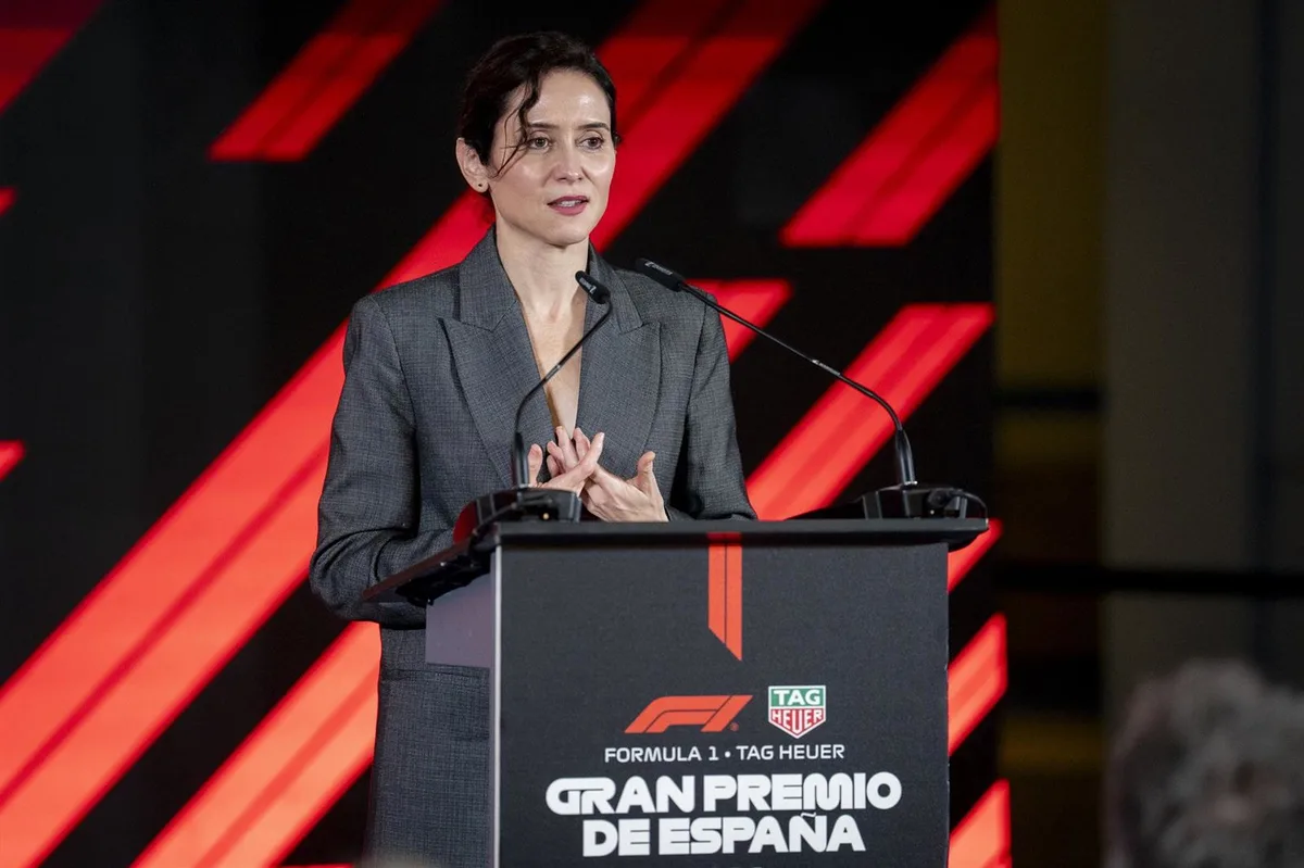 Ayuso carga contra la cobertura de la F1 en TVE: "Está haciendo lo imposible por deslucir el éxito de este evento"