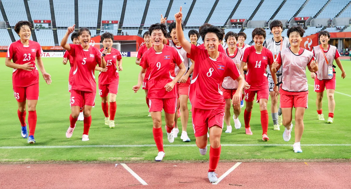 “한국은 강호” 언급한 北여자축구, 1차전부터 10골 맹폭