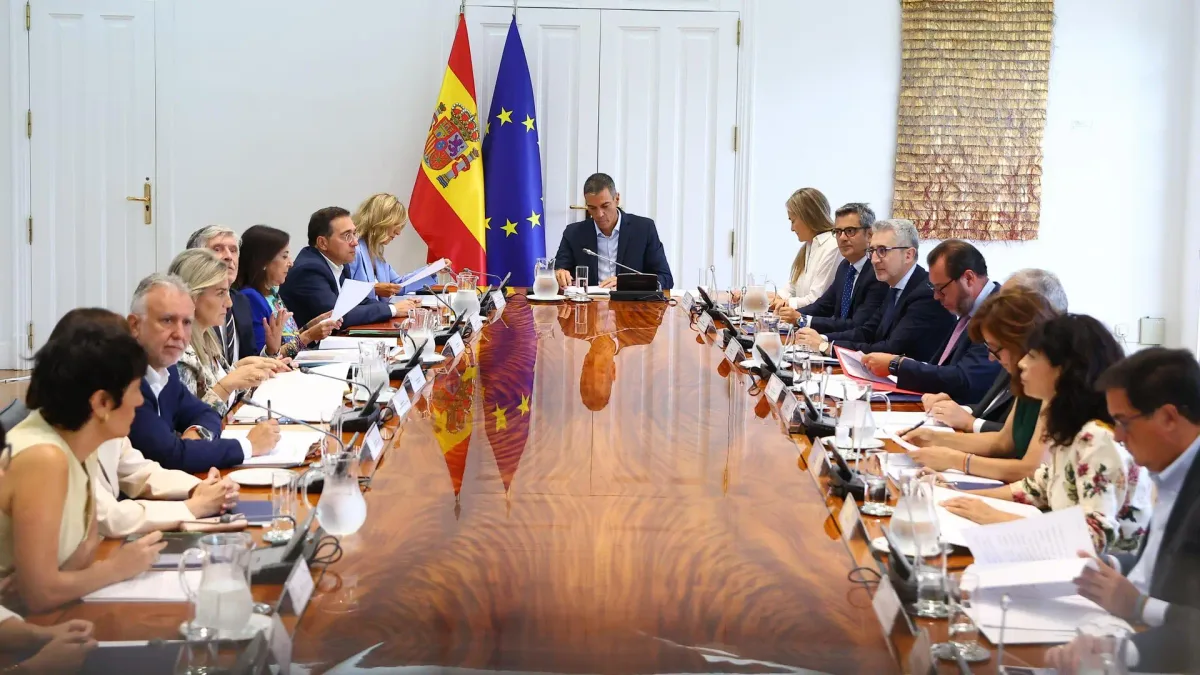 El PP reprocha al Gobierno la ausencia del Rey en el Consejo de Seguridad Nacional: "Hacen oposición hasta a la Corona"