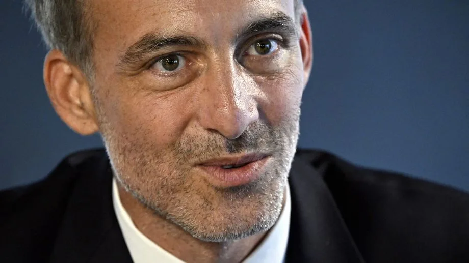 Présidentielle 2027 : Raphaël Glucksmann remporte la primaire de la gauche dès le premier tour avec 66% des voix