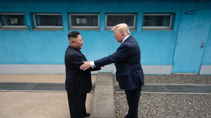 À quoi joue Donald Trump en Asie ?