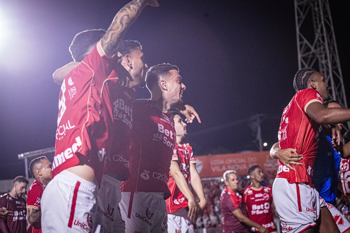 Vila Nova assume a liderança da Série B e tem mais um jogo em casa na próxima rodada