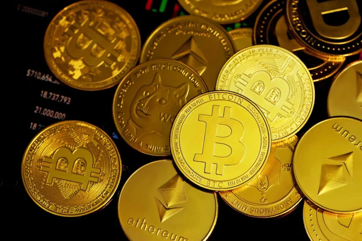 Bloqué en France, Polymarket contre-attaque : le site de paris crypto saisit la justice, mais mise sur le dialogue