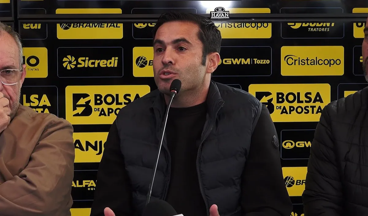 Indireta? Eder, diretor do Criciúma faz forte desabafo depois de saída de Eduardo Baptista