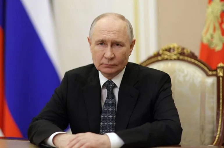 Путин заявил о недопустимости халатного отношения к программе кадровой подготовки