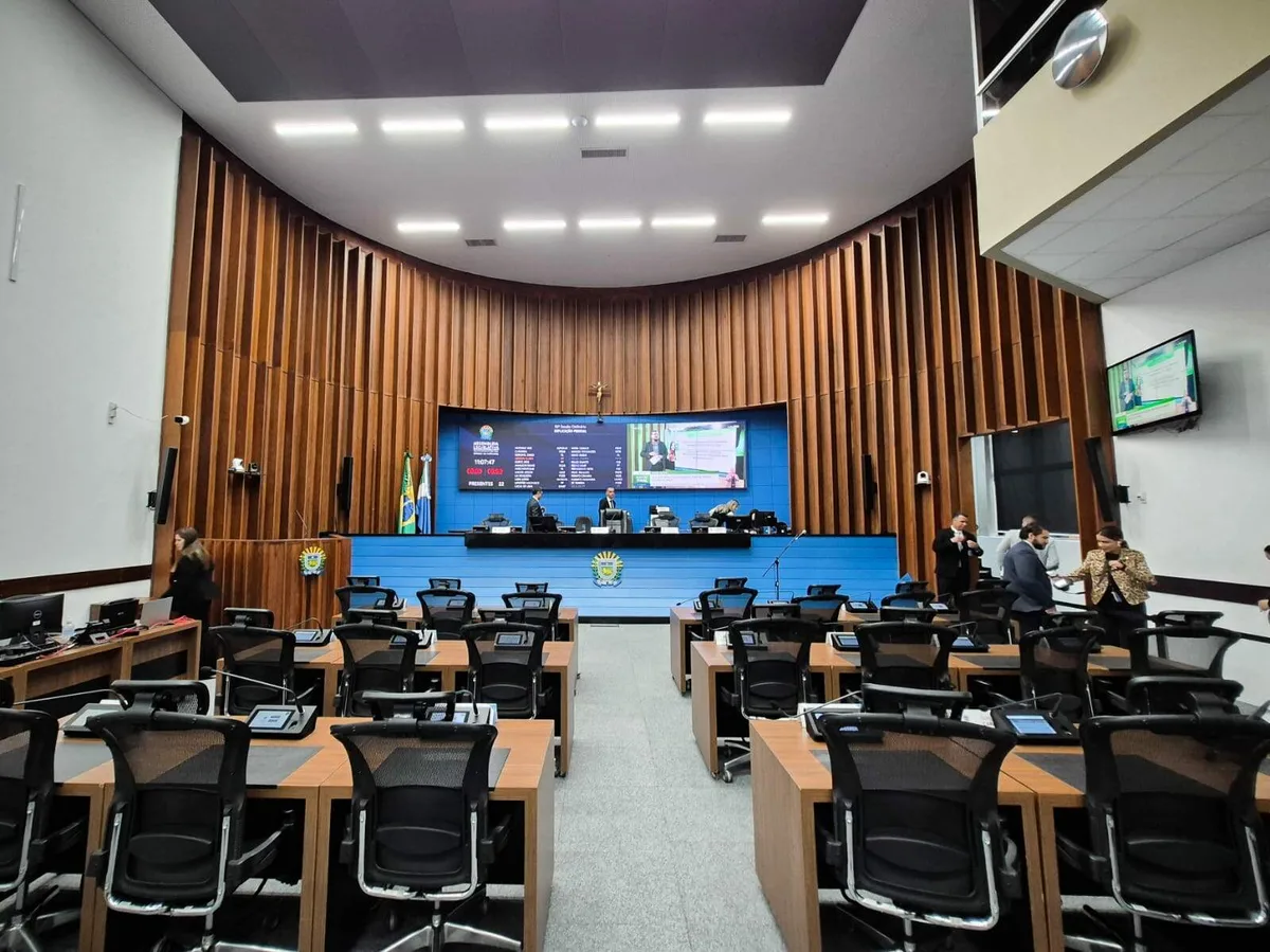 Concorrência por cadeira cai na Assembleia e na Câmara dos Deputados