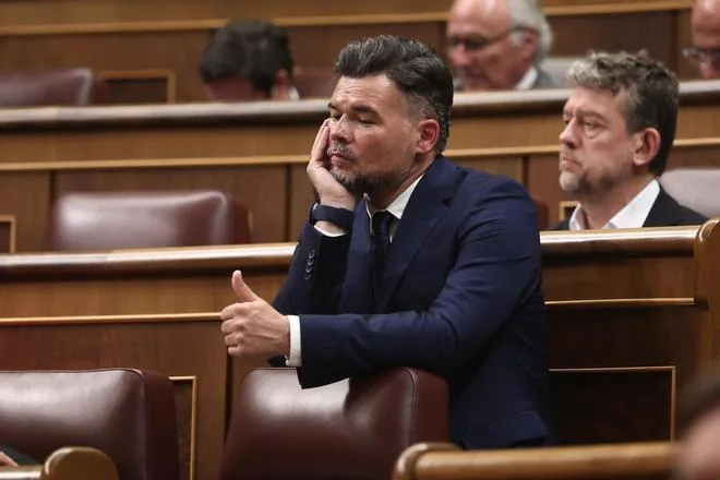 Los socios del Gobierno arrancan el curso político como lo terminaron: criticando la gestión sin dejar caer a Sánchez