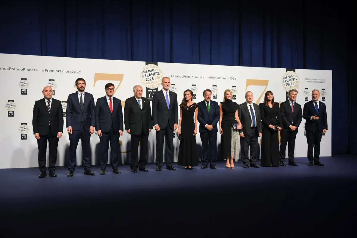 El Rey destaca la "solidez" de los Premios Planeta y su arraigo entre escritores y lectores