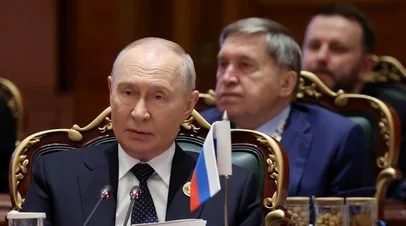 Путин принимает участие в Outreach BRICS+