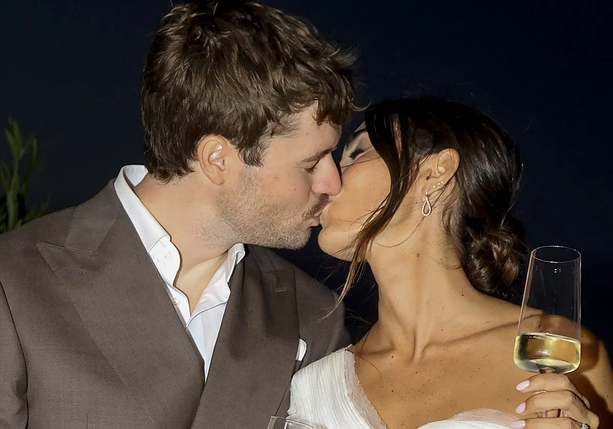 Todo sobre la boda de Anna Ferrer y Mario Cristóbal: el vestido de la novia, Sinatra, las lágrimas de él o el discurso de Paz Padilla