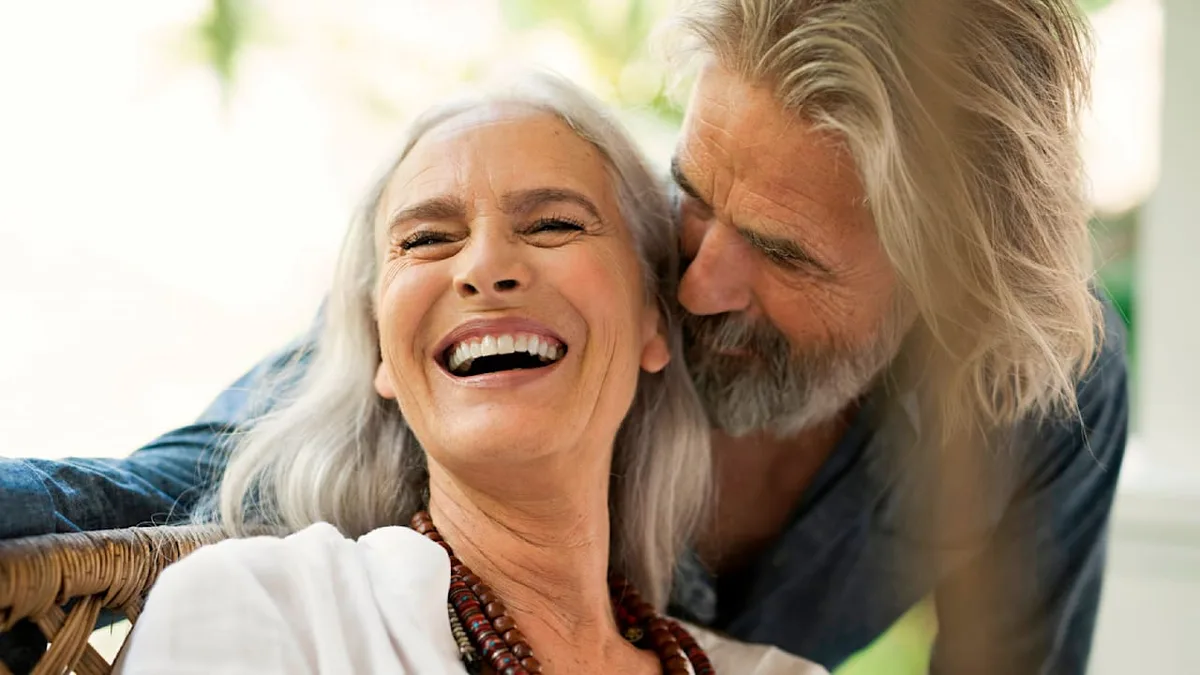 Grau und glücklich! - Für eine neue Liebe ist es nie zu spät