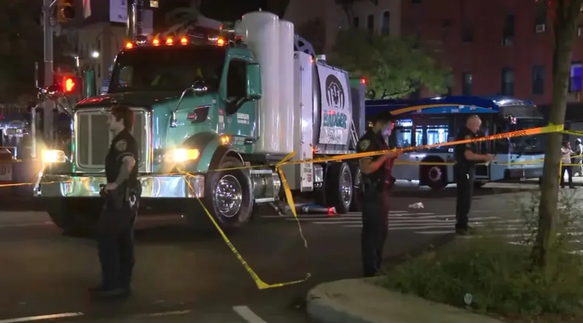 Una adolescente de 15 años murió arrollada por un camión en Manhattan mientras circulaba en una bicicleta