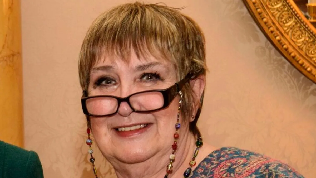 Dame Jenni Murray died after being dazzled by headlights and crashing car, inquest hears