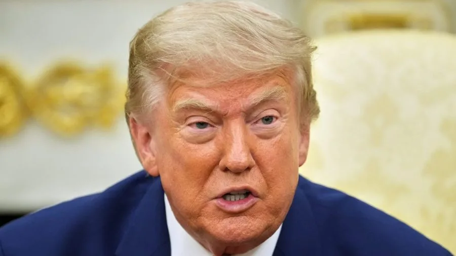 Watch: Trump meets with teen lifeguard at White House