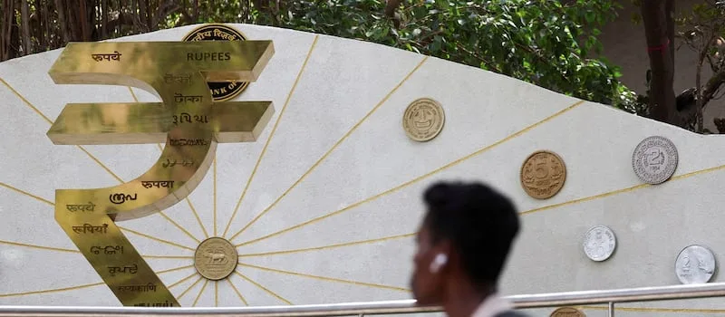 How India has sought to defend the slumping rupee
